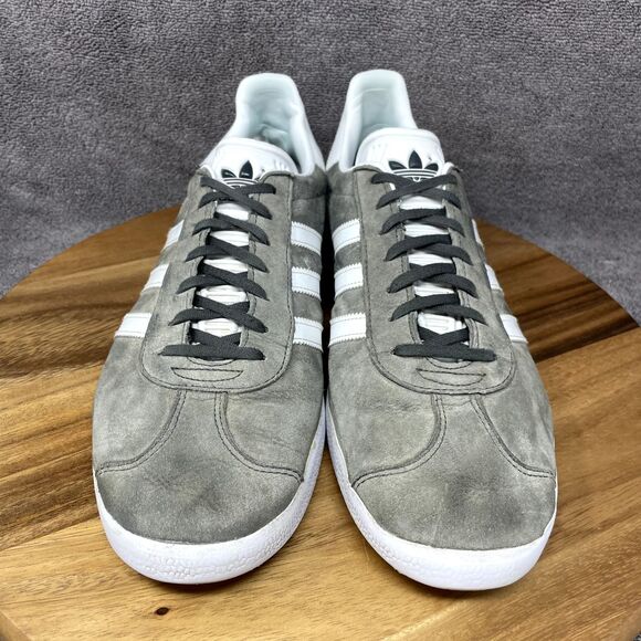Adidas Gazelle Men's Size 12.5 Gray Suede Leather Low Shoes Sneakers BB5480 - Picture 2 of 9